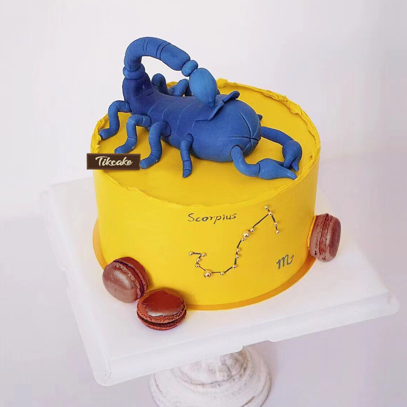 神秘天蝎座主题翻糖鲜奶蛋糕（10.24-11.22）